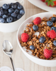 muesli with berries