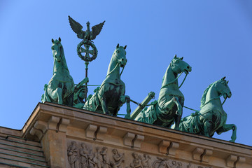 Obraz premium Quadriga auf dem Brandenburger Tor in Berlin (Nahaufnahme)