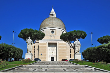 Naklejka premium Roma Eur, la basilica dei santi Pietro e Paolo