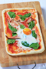 Pizza Alla Bismarck