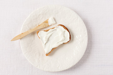 Toast with cottage cheese