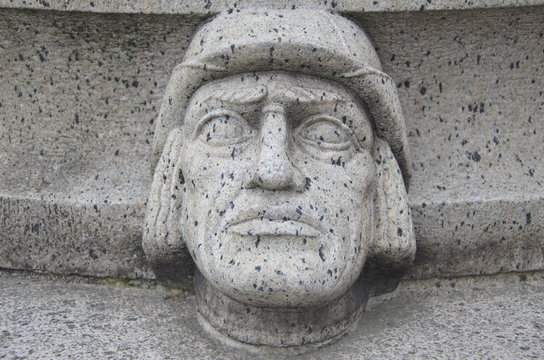 Stockholm City Hall, Front Garden, first ornamental head