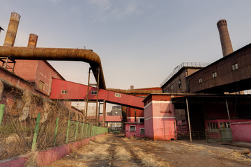 Fototapeta na wymiar Abandoned factory bulding