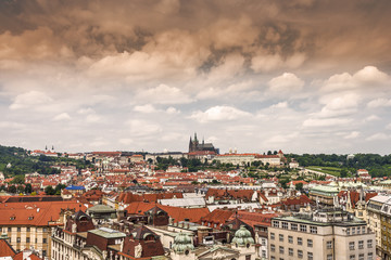Fototapeta na wymiar Prag und Himmel