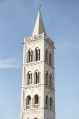 Fototapeta na wymiar Dzwonnica w San Donato