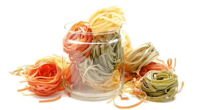 Nidos de pasta italiana al huevo