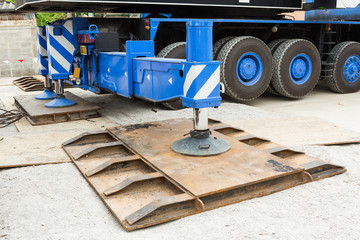 Crane outrigger pad © smuay