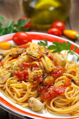 Pasta e cozze - Pasta and mussels