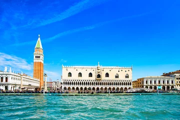 Foto auf Alu-Dibond Venedig-Markstein, Piazza San Marco-Blick vom Meer. Italien © stevanzz