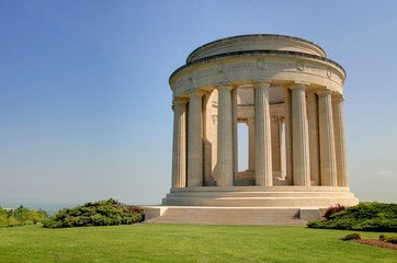 Fototapeta premium monument en souvenir de la guerre
