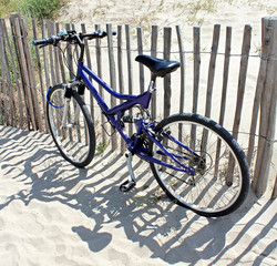 Fototapeta na wymiar rower do plaży