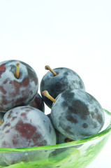 新鮮なプルーン