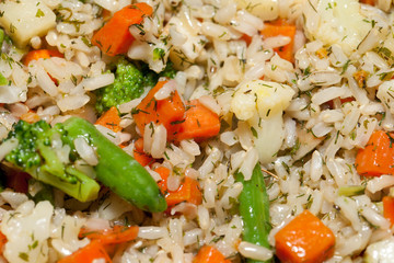 the healthy diet - brown rice with vegetable
