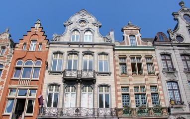 Fototapeta na wymiar façade des maisons de mechelen