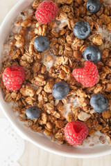 muesli with berries