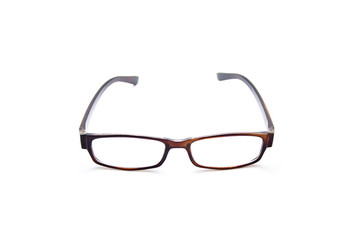 Lesebrille auf weißem hintergrund