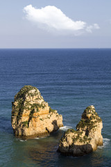 Fototapeta na wymiar linia brzegowa Lagos w Algarve, Portugalia