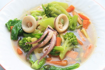 vegetable stir and squid