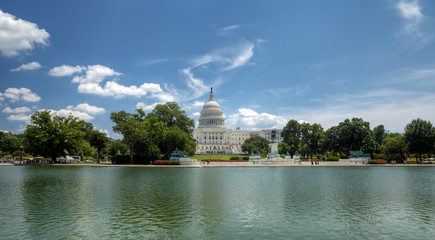 Panoramic view of the Capitol building in Washington, DC - 54614651