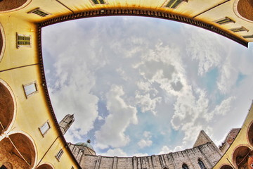 chiostro e chiesa di San Francesco ad Ascoli Piceno