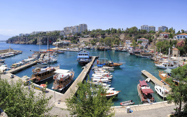 Fototapeta na wymiar Harbour of Antalya