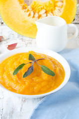 Pumpkin puree soup