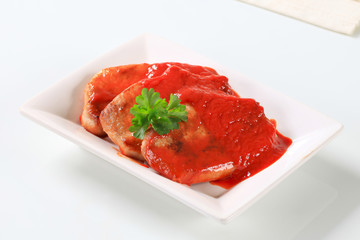 Pork chops with tomato sauce