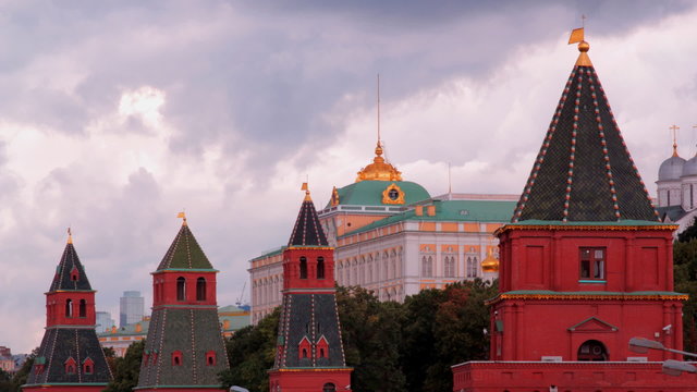 cloudy Moscow kremlin time lapse