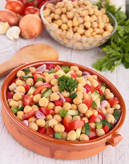 chickpea salad with ingredient