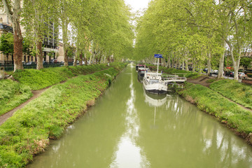 Fototapeta na wymiar The Canal du midi, Toulouse, France