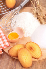 madeleine with ingredients