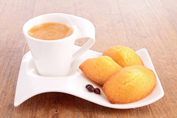 coffee and madeleine