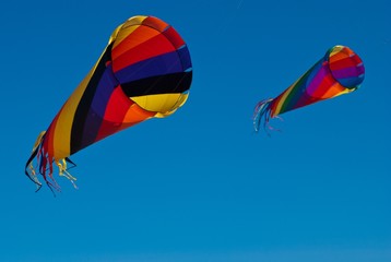 Zwei Windturbinen, Drachenfest, St.Peter-Ording, Schleswig-Holstein, Deutschland, Europa