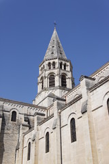 Fototapeta na wymiar Clocher de l'église Saint Paul à Nîmes