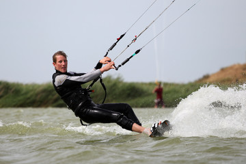 Kiteboarder Schräglage II