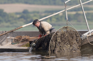 Fischer bei der Arbeit