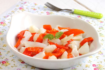 Ensalada de bacalao con pimientos, tradicional esgarraet