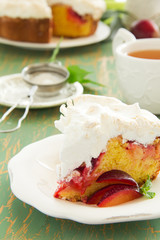 Plum cake with meringue.