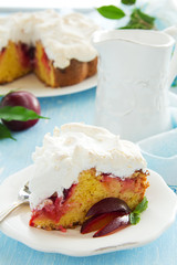 Plum cake with meringue.