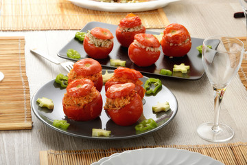 Pomodori al forno ripieni di riso