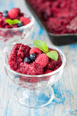 fresh raspberry granita and mint (blueberry, berries).