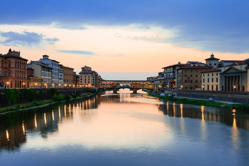 Fototapeta na wymiar Florencja o zachodzie słońca