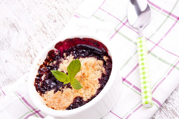 cherry crumble