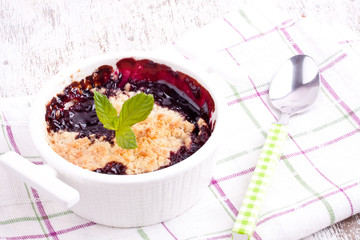 cherry crumble