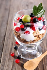Yogurt with granola and blueberries 