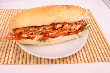 Tavuk Döner Ekmek Arası