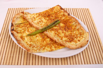 Kaşarlı Pide