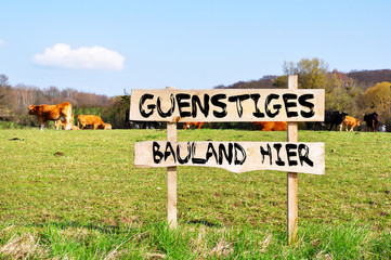 g&uuml;nstiges bauland hier