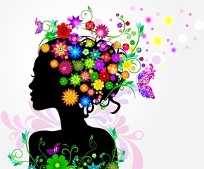 Девушка с цветами и бабочками в прическе