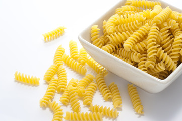 お皿にはいったパスタのクローズアップ